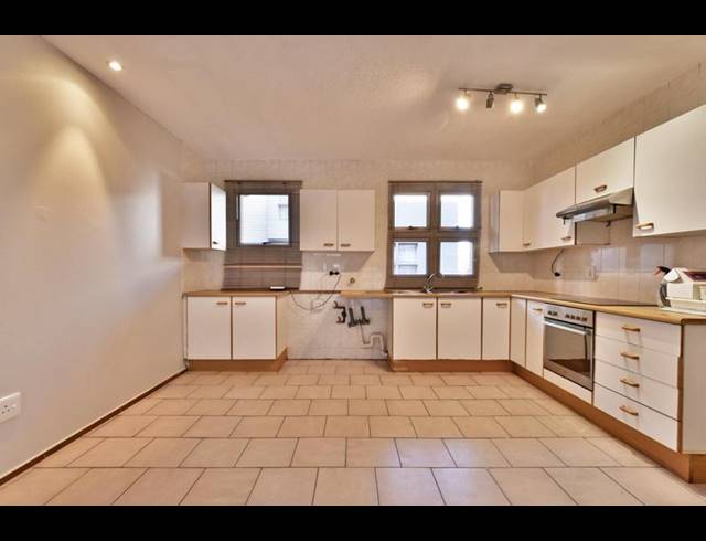 2 BEDROOM APARTMENT FOR SALE IN GLENANDA